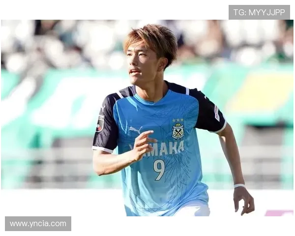 小川航基自信头球彰显实力